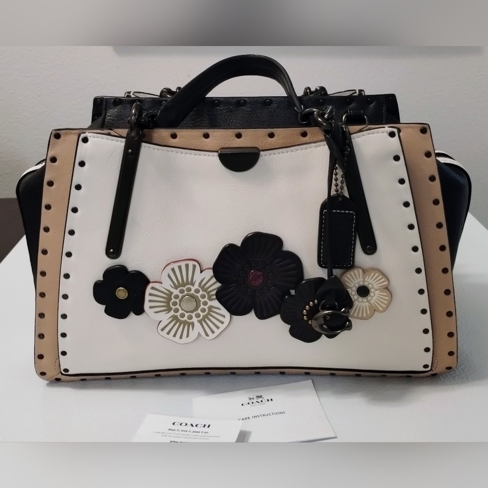 Coach Dreamer 29 With Tea Rose Applique And Rivets - Picture 6 of 13